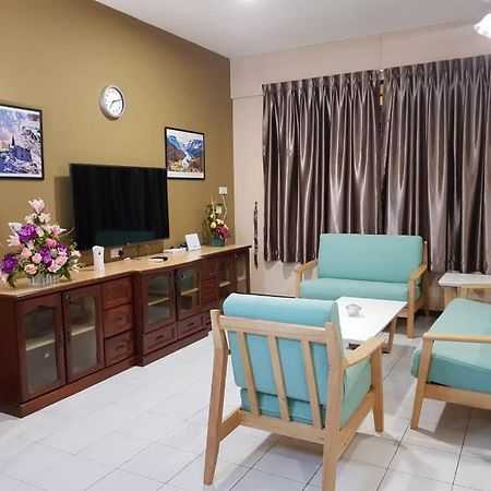 Sandra Homestay Tawau Buitenkant foto